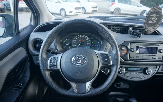 Toyota Yaris cena 45700 przebieg: 171574, rok produkcji 2018 z Grodków małe 562